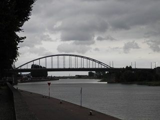 File:Arnhem.jpg